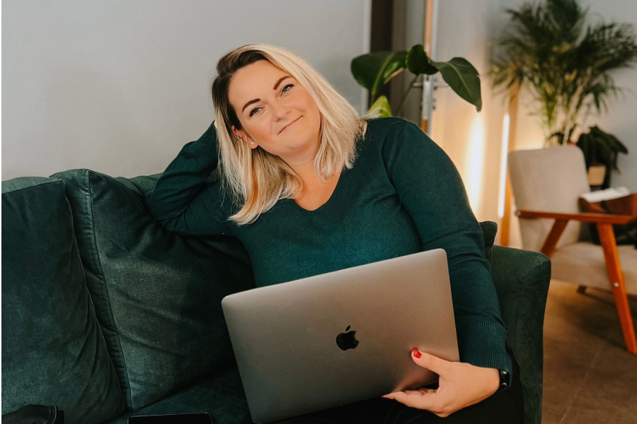 Michaela Sekaninová.png